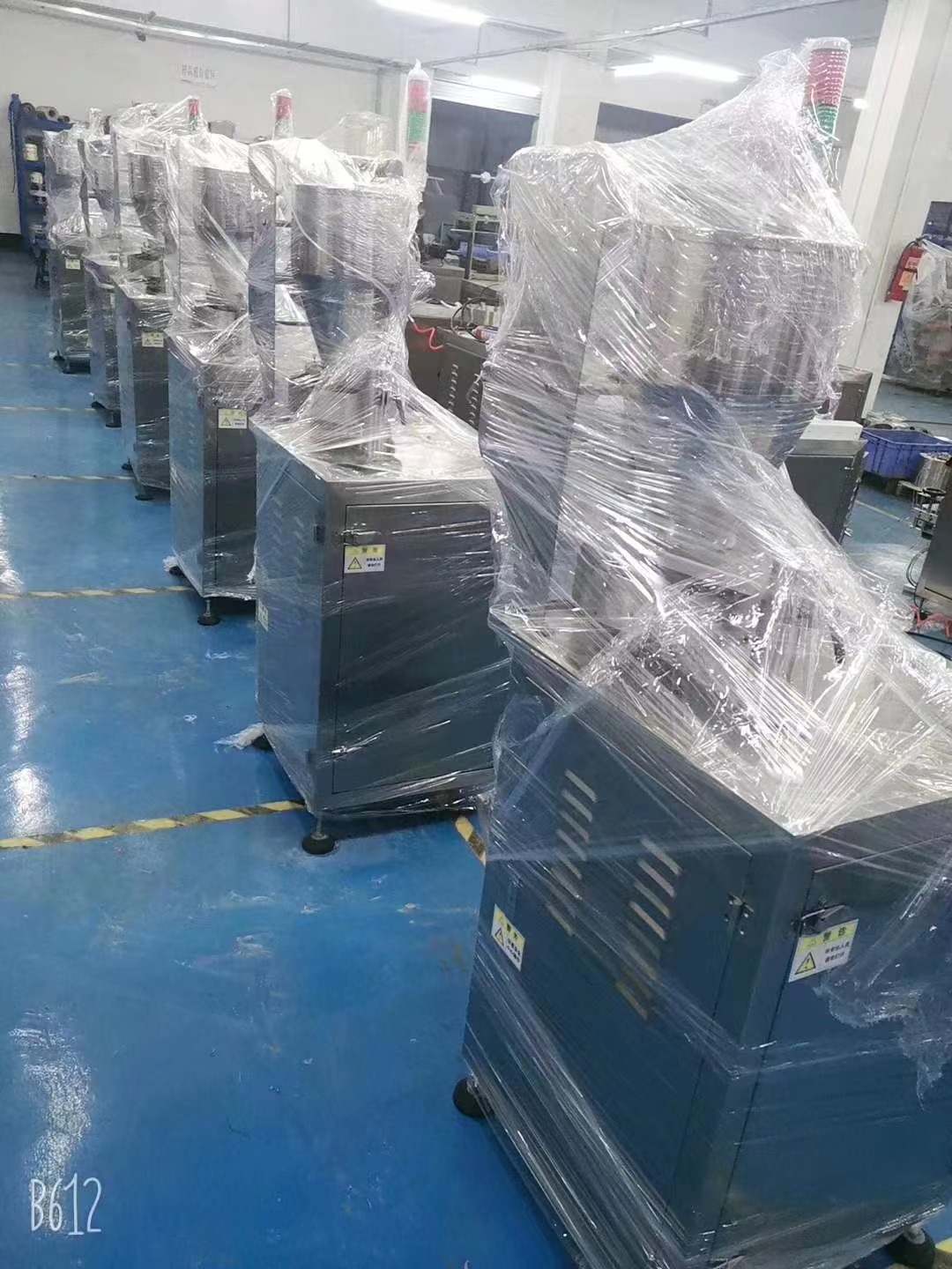 为垂直包装工厂成本定制自动袋式分配器 4