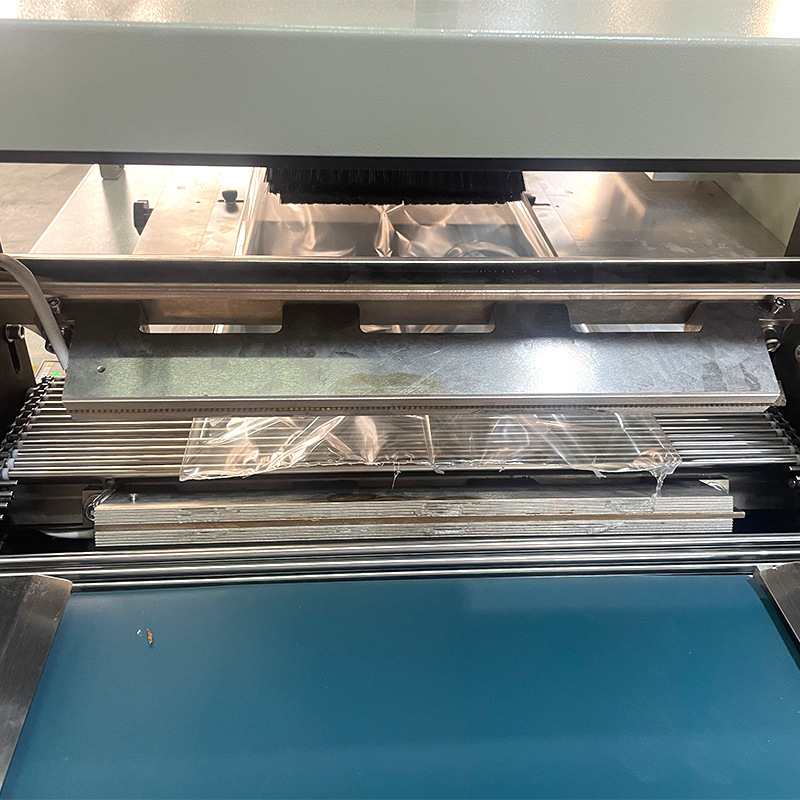 Horizontal Biscuit Flow Wrapping Packaging Machine 4