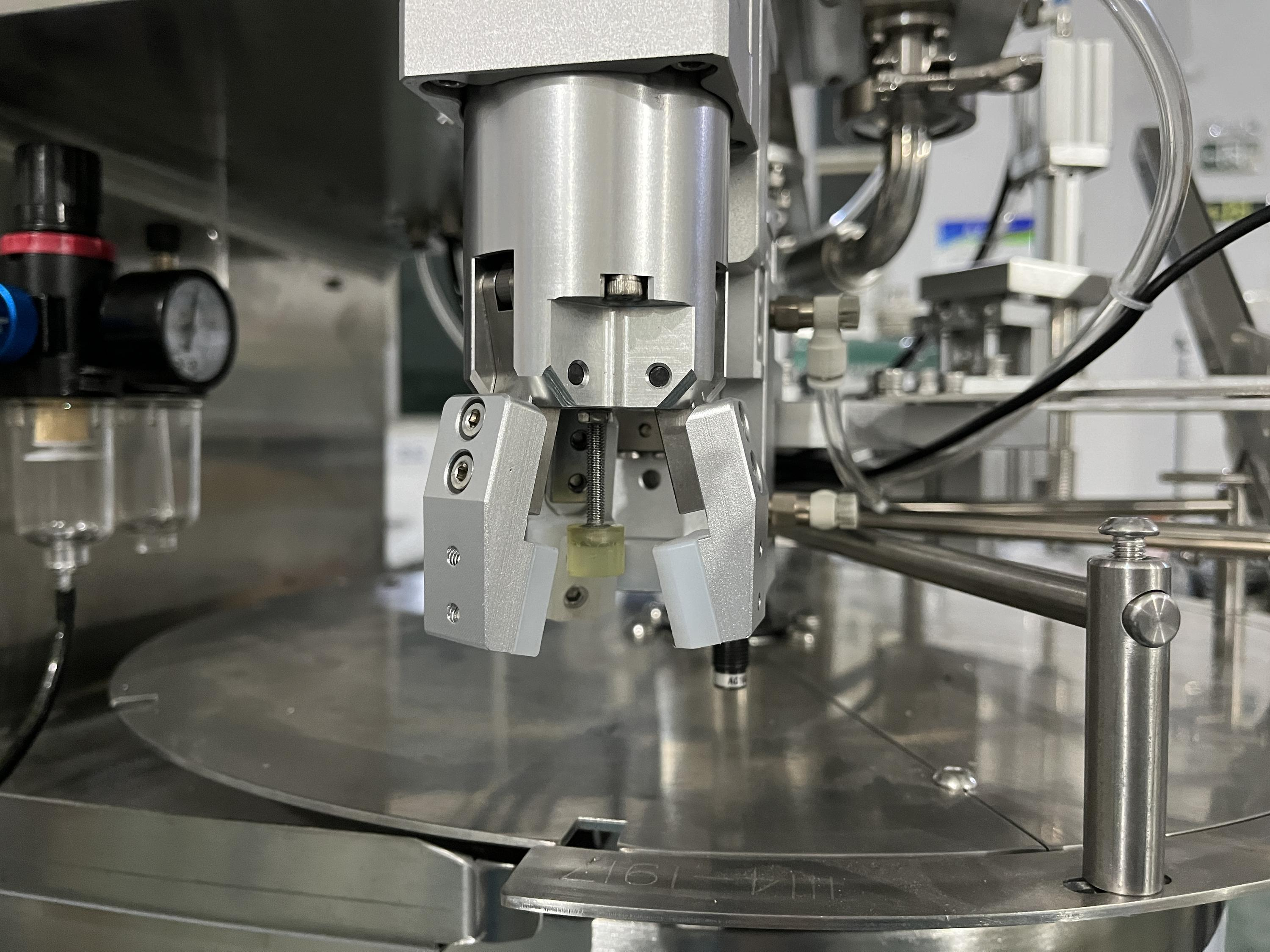 Automatic Spout Pouch Doypack Filler Juice 4