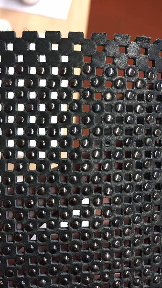 中国独家离合器片双金属接触铆接机 7