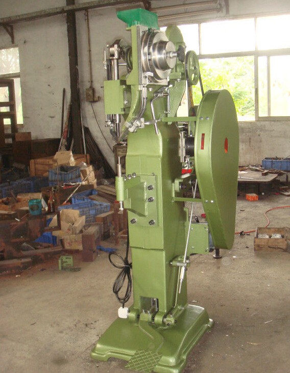 JULY制造迷你铆接机中国用于折叠椅225kgs 280kgs 3 ~ 20毫米770*480 * 1400毫米CN;GUA JL-J8E 4